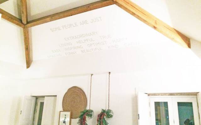 Boutique Rentals - Republica's Garden Studio with views