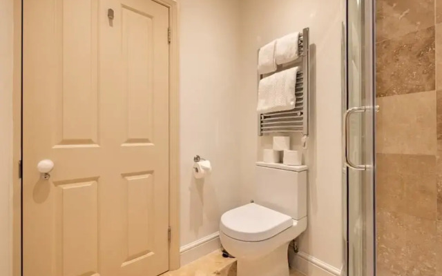 The Elephant Castle Hideaway - Stunning 1bdr Flat With Patio