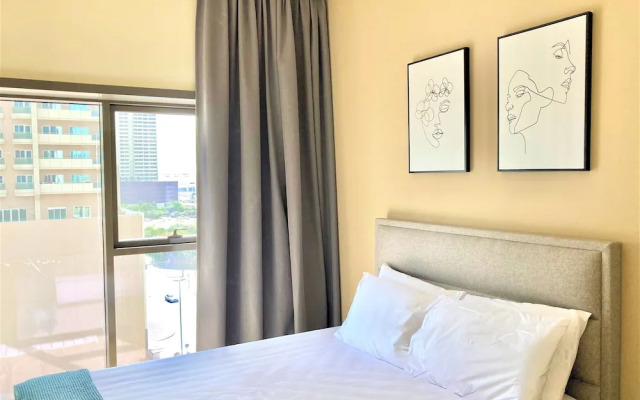 Amazing living in park view studio