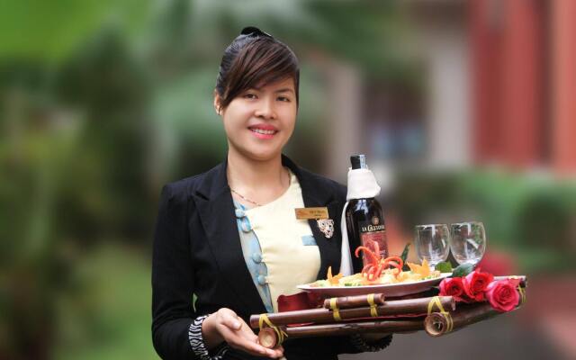 Bach Dang Hoi An Hotel