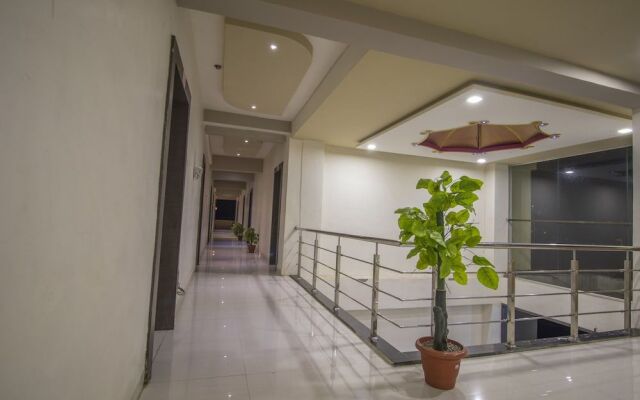 Hotel Yogiraj Palace