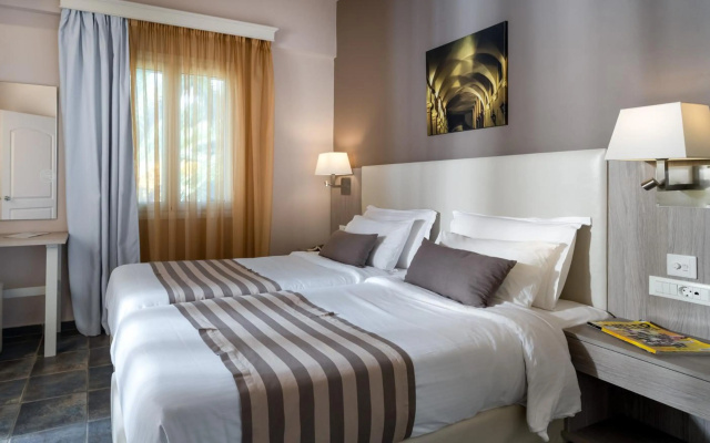 Acharavi Beach Hotel