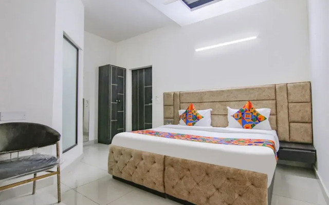 Fabhotel The Nation