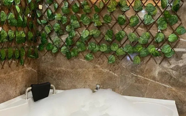 Karşıyaka Plus Otel