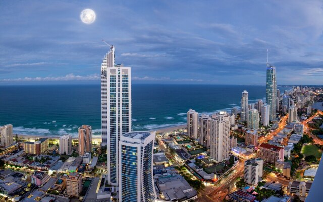 H Residences by Holiday Holiday