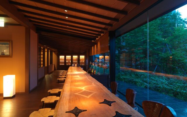 Akan Tsuruga Bessou HINANOZA