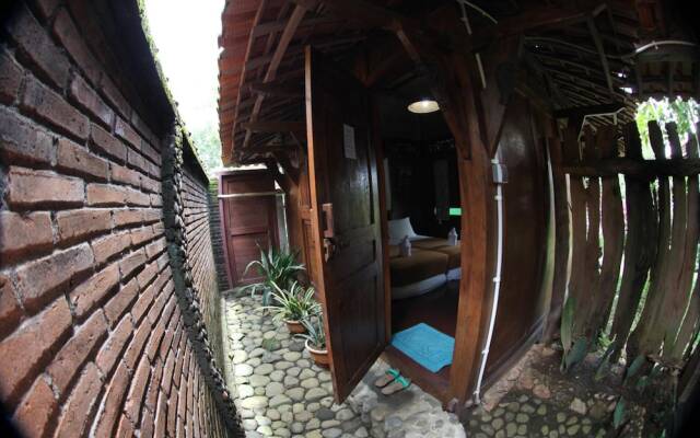Omah Garengpoeng Guest House