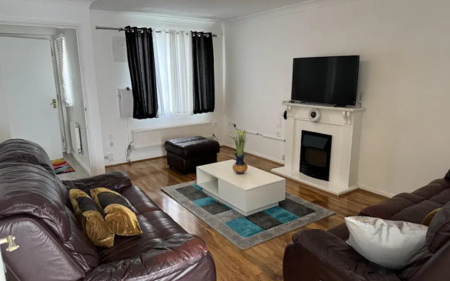 Luxury London Apartment With 3 Bedrooms