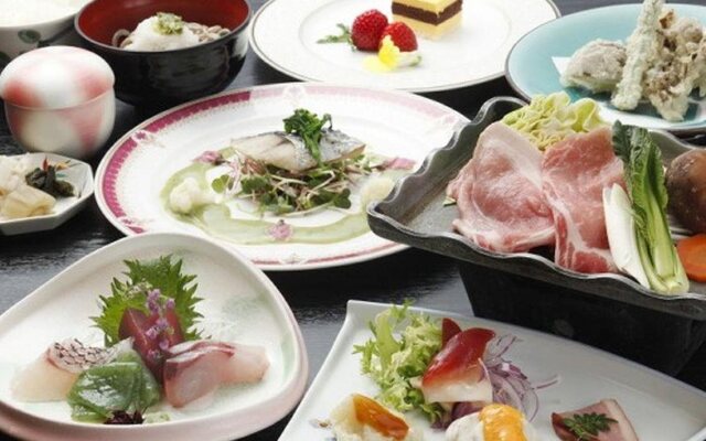 Natural Farm City Noen Hotel