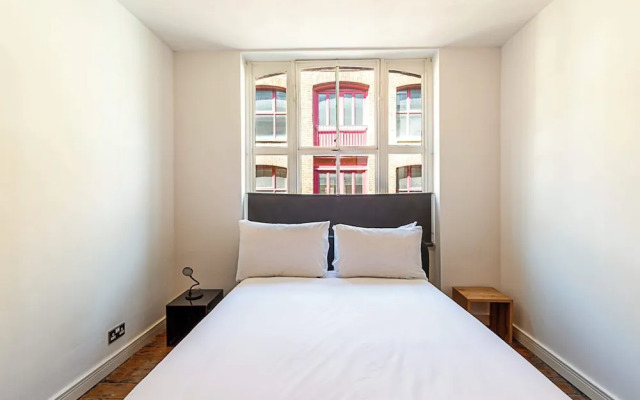 Quirky and Colourful Flat in Shoreditch