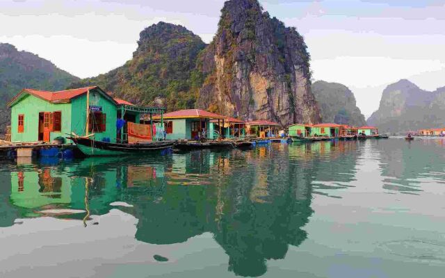 Halong Bay Hai Au Cruise