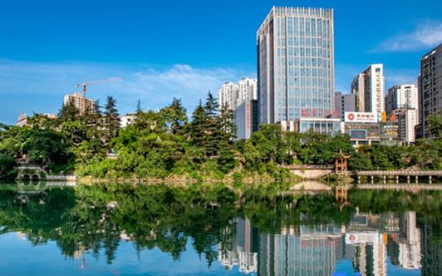 Tongren Jinjiang Hotel