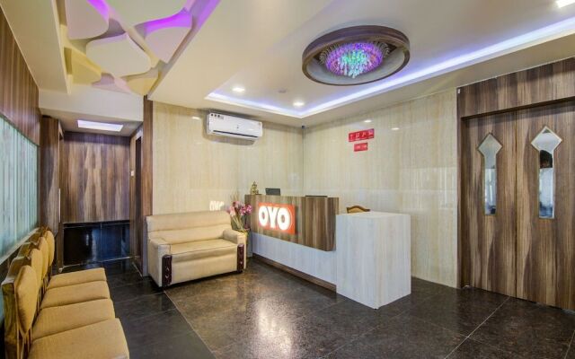 OYO 13584 Hotel Ruchi