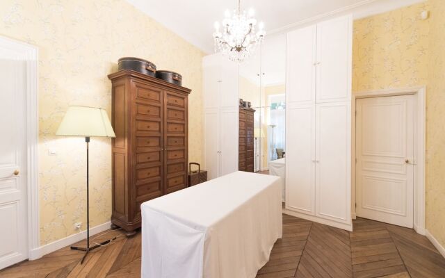 Antique Charm by Arc de Triomphe