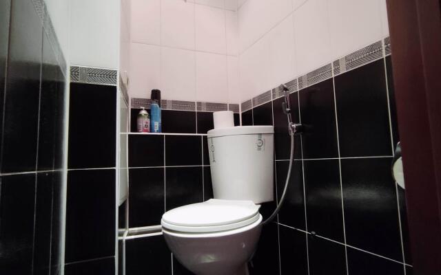 Megapolis on Sverdlovsky Avenue