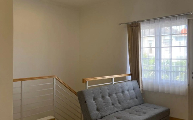 Villa Green Apple Batu