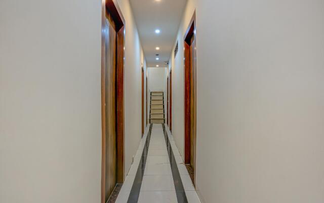 OYO 82521 Sadguru Lodge
