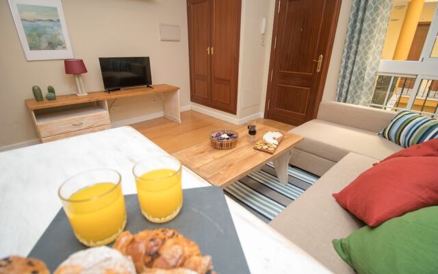 New Wood Studio Plaza la Merced