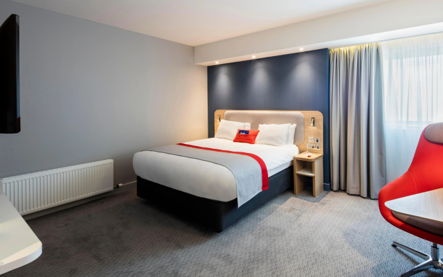Holiday Inn Express Belfast City by IHG