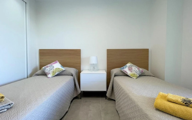 Belvilla by OYO Apartamento Moja!car