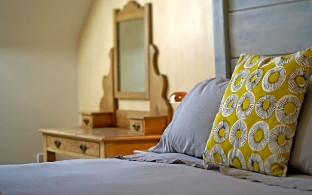 Westbury Cross House Bed & Breakfast