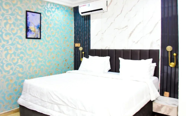 10 Kobo Hotel & Suites