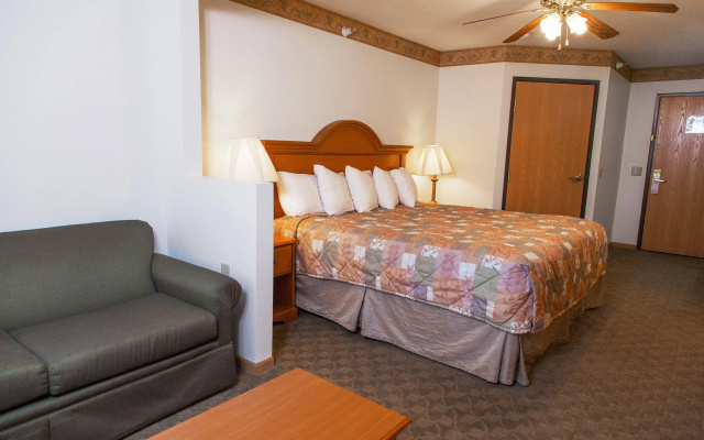 BridgePointe Inn & Suites by BPhotels, Lincoln I-80/27th St