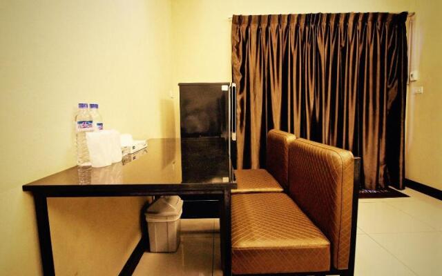 OYO 128 Kkinn South Pattaya Hotel