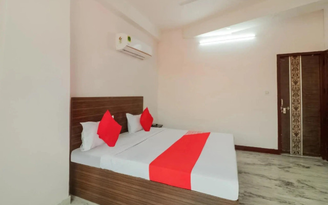 Hotel Z Black by OYO Rooms
