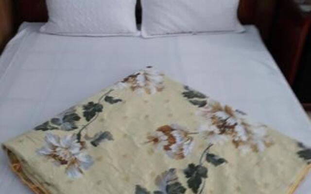 Hong Quang Hotel