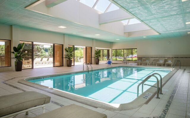 DoubleTree by Hilton Lisle Naperville