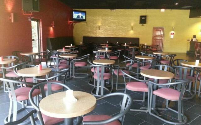 Palm Aire Hotel and Suites Weslaco