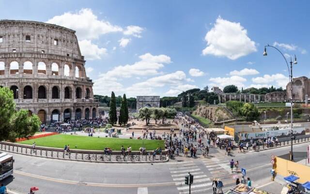 Gallery Apartment Colosseum