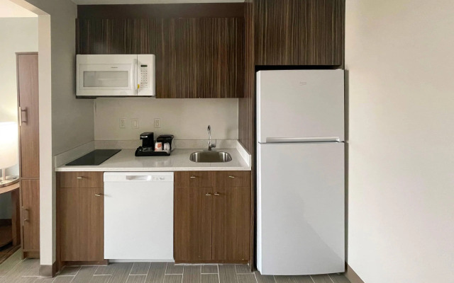 MainStay Suites