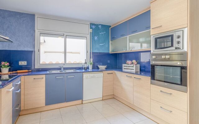 Modern Villa with Private Pool in Empuriabrava Spain