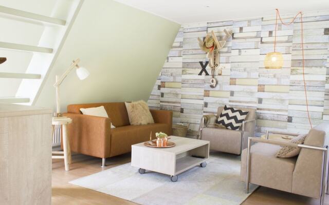 Restyled Bungalow With Dishwasher, Located on De Veluwe
