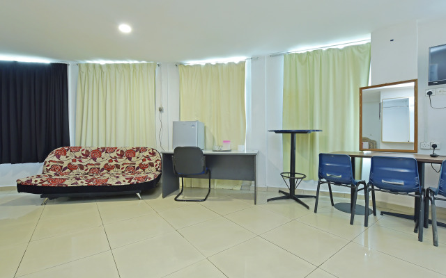 Super OYO 90494 Sam Huat Hotel