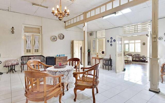 ZEN Rooms Panembahan Kraton