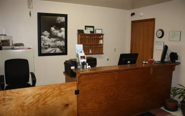 Boomtown Inn