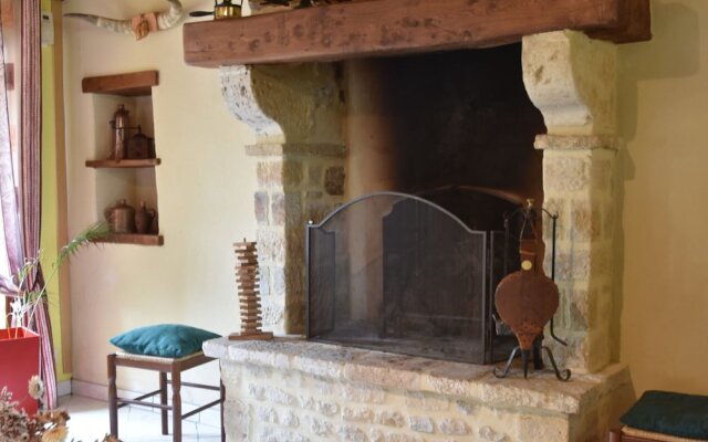 Cozy Holiday Home in Gourbesville France with Fireplace