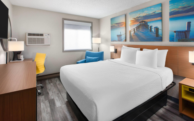 Days Inn by Wyndham Pierre