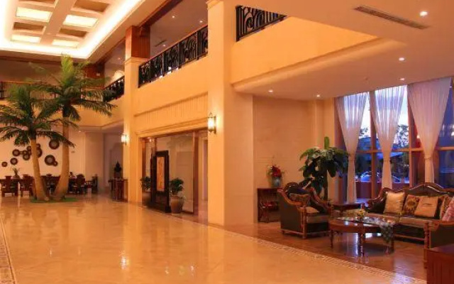 Qujing Longju Hotel (Zhanyi Passenger Terminal Branch) – Lobby – Qujing