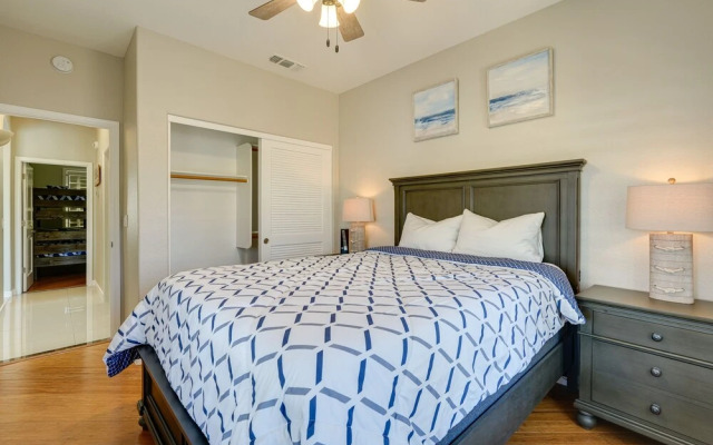 Lakefront Glendale Home W/ Private Pool & Dock