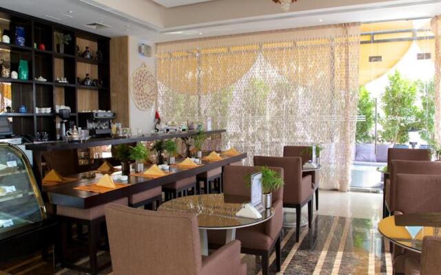 Mangrove Hotel