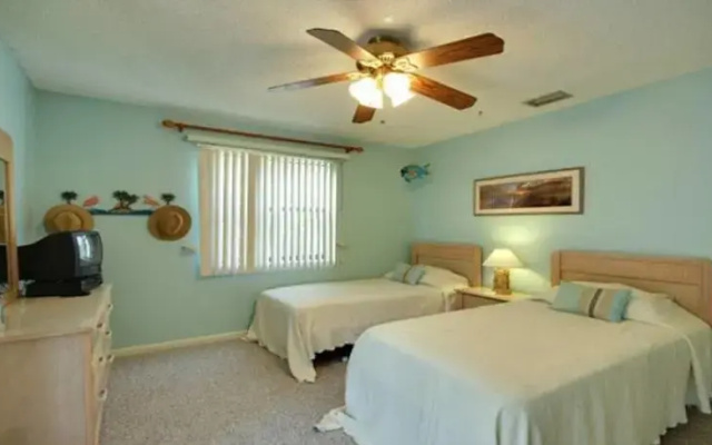 RedAwning Beach View 5