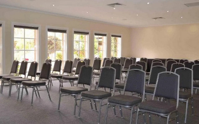 Quality Hotel Melbourne Airport