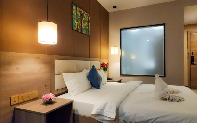 Sunshine Hotel