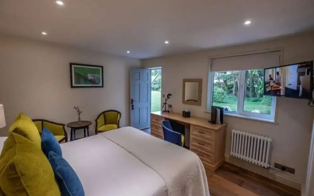 The Broadmead Hotel