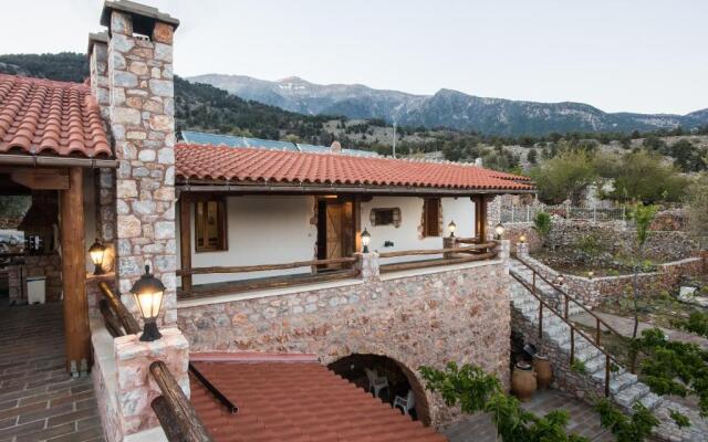 ARADENA TRADITIONAL House 1