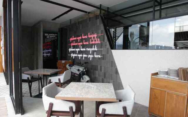 Creative RestArt Hotel By Damn I love Indonesia
